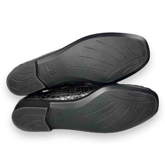 BM Bernie Mev. Croc Loafers Black Faux Leather Women's 11 - Picture 8 of 11